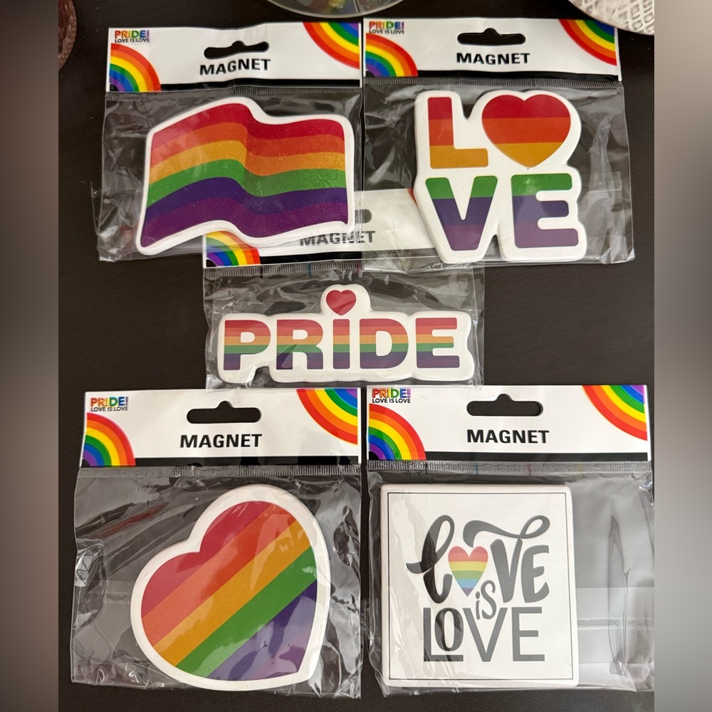 🆕🌈 PRIDE 5-PIECE MAGNET COLLECTION. BRAND NEW !